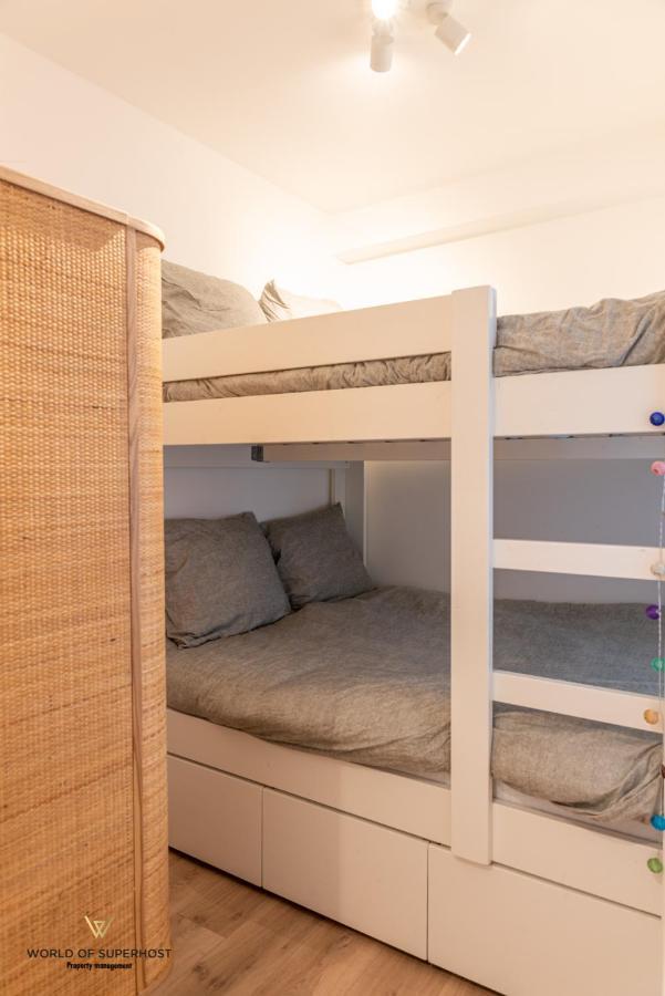 Modern Luxury Apartment With Free Parking Space In The City Center, Close To The Beach Ostende Exterior foto
